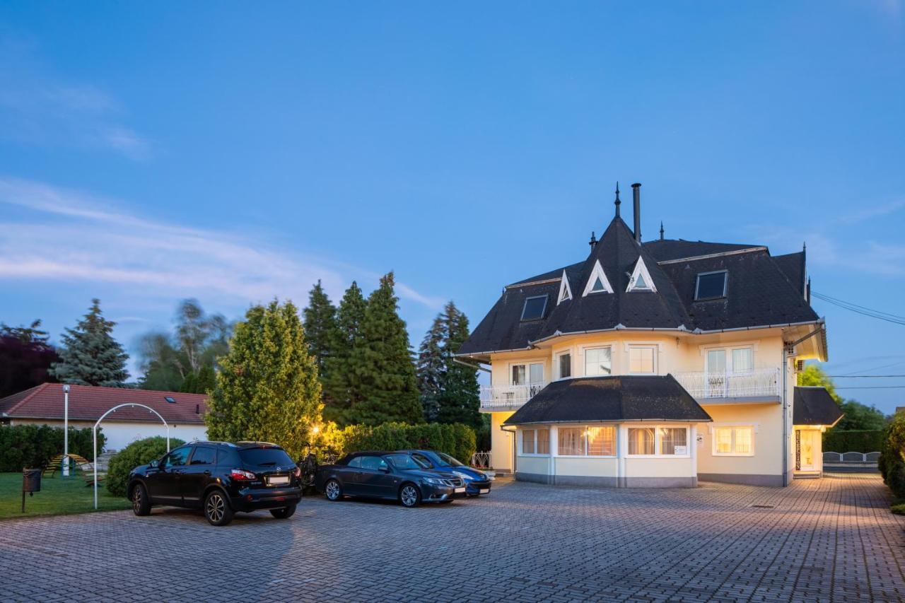 Admiral Family Bed and breakfast Keszthely